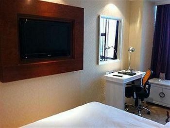 Nanchang Huayu New World Hotel Exterior foto