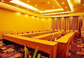 Nanchang Huayu New World Hotel Exterior foto